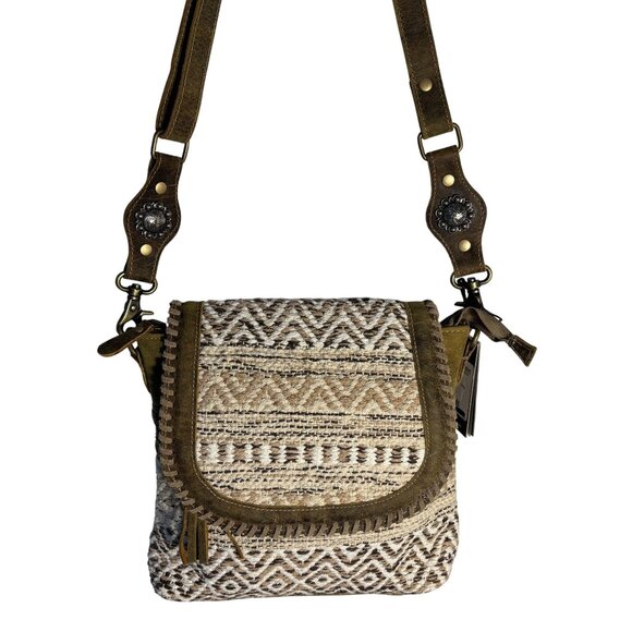 Vintage N Vogue Myra Bag Ratel Shoulder Bag Eco-Friendly Upcycled Brown/White - Picture 2 of 15